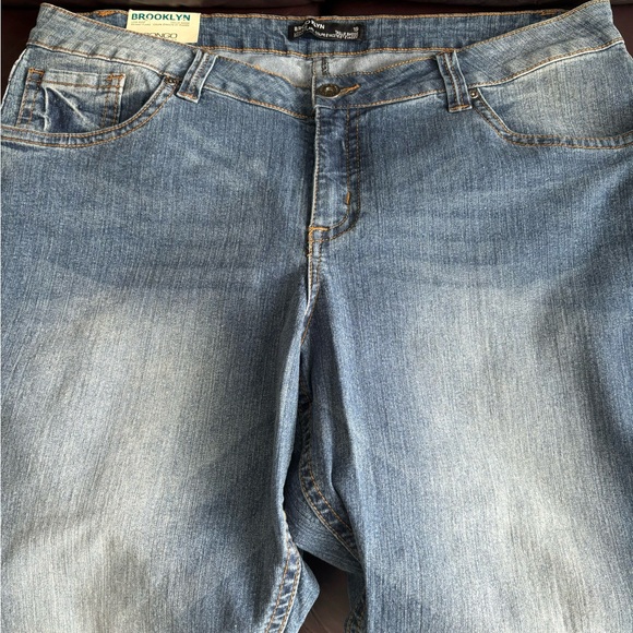 Very Big Women’s Jeans Size 19 Stretchy Stone washed skinny flare fit on zipper - Picture 3 of 12